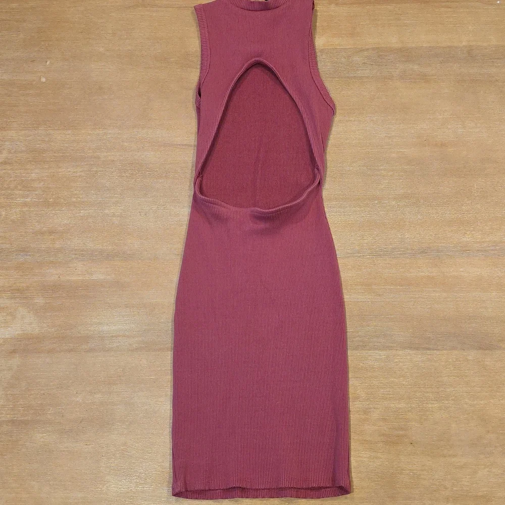 Lulu's Not Looking Back Ribbed Backless Dress - Picture 2 of 3